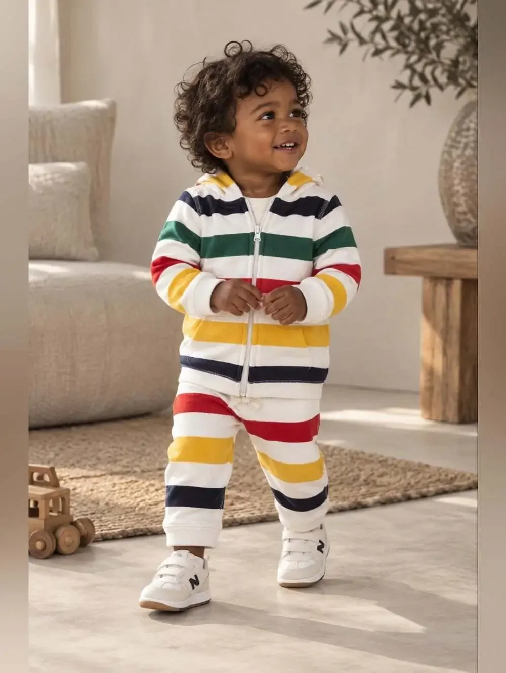 Hudson's Bay Stripes Baby Zip Hoodie & Jogger Pants Set 12-18M HBC Canada